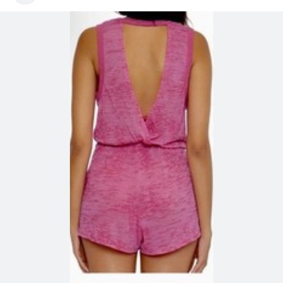 BECCA Woman’s Beach Date Romper V-Neck Plunge  Back Cutout Beach Cover Up Size S - Picture 3 of 14